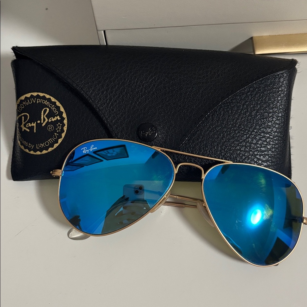 Ray-Ban Gold Aviator Sunglasses with Teal Lenses